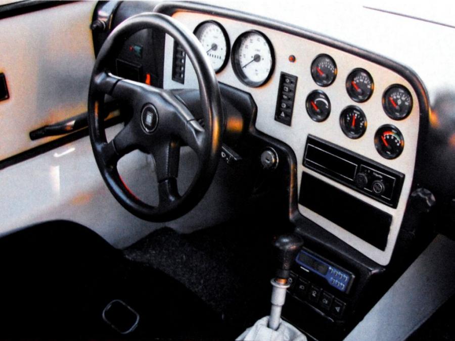  MTX Tatra V8 1991 года  (фото 3 из 6)